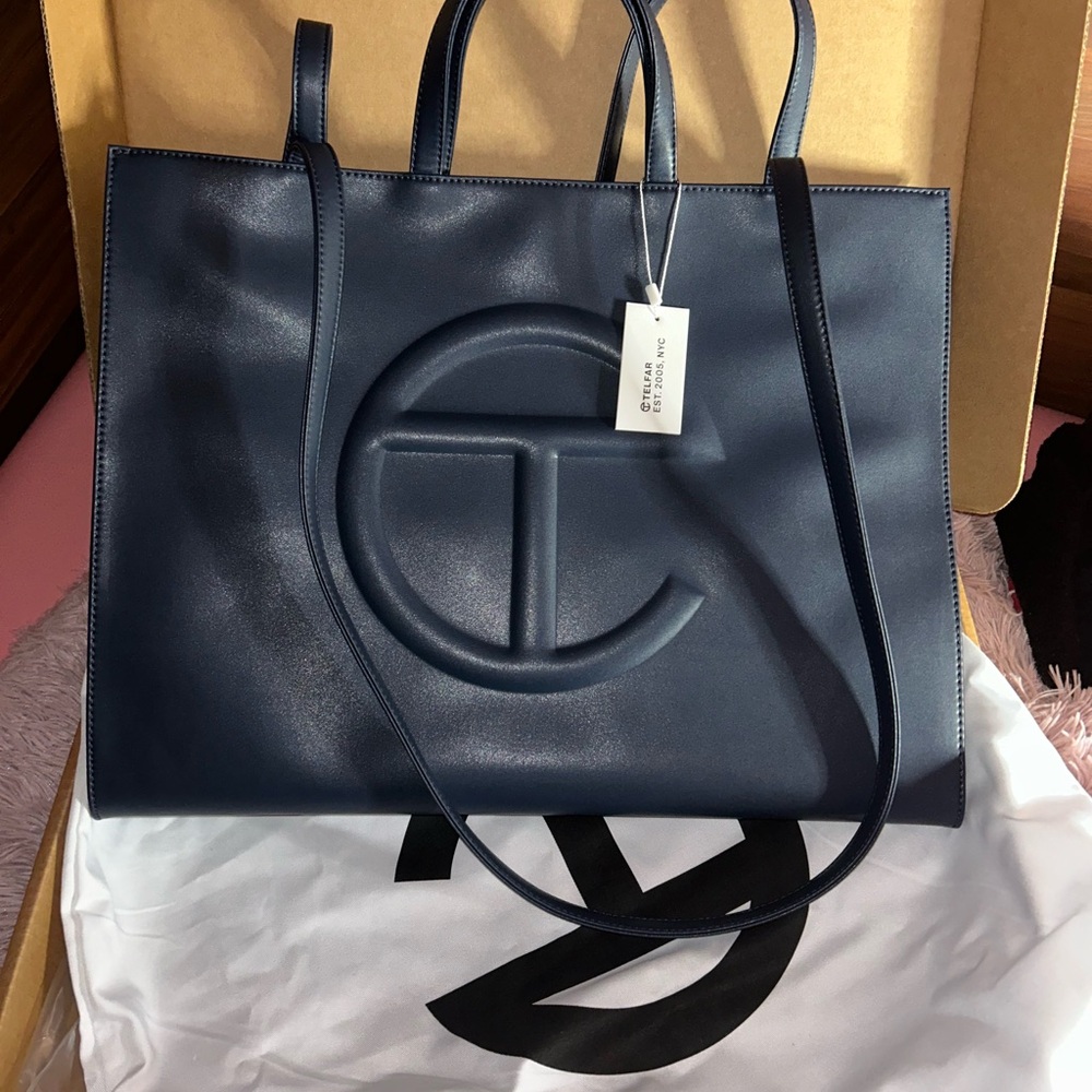 NAVY TELFAR NWT LARGE SOLD OUT